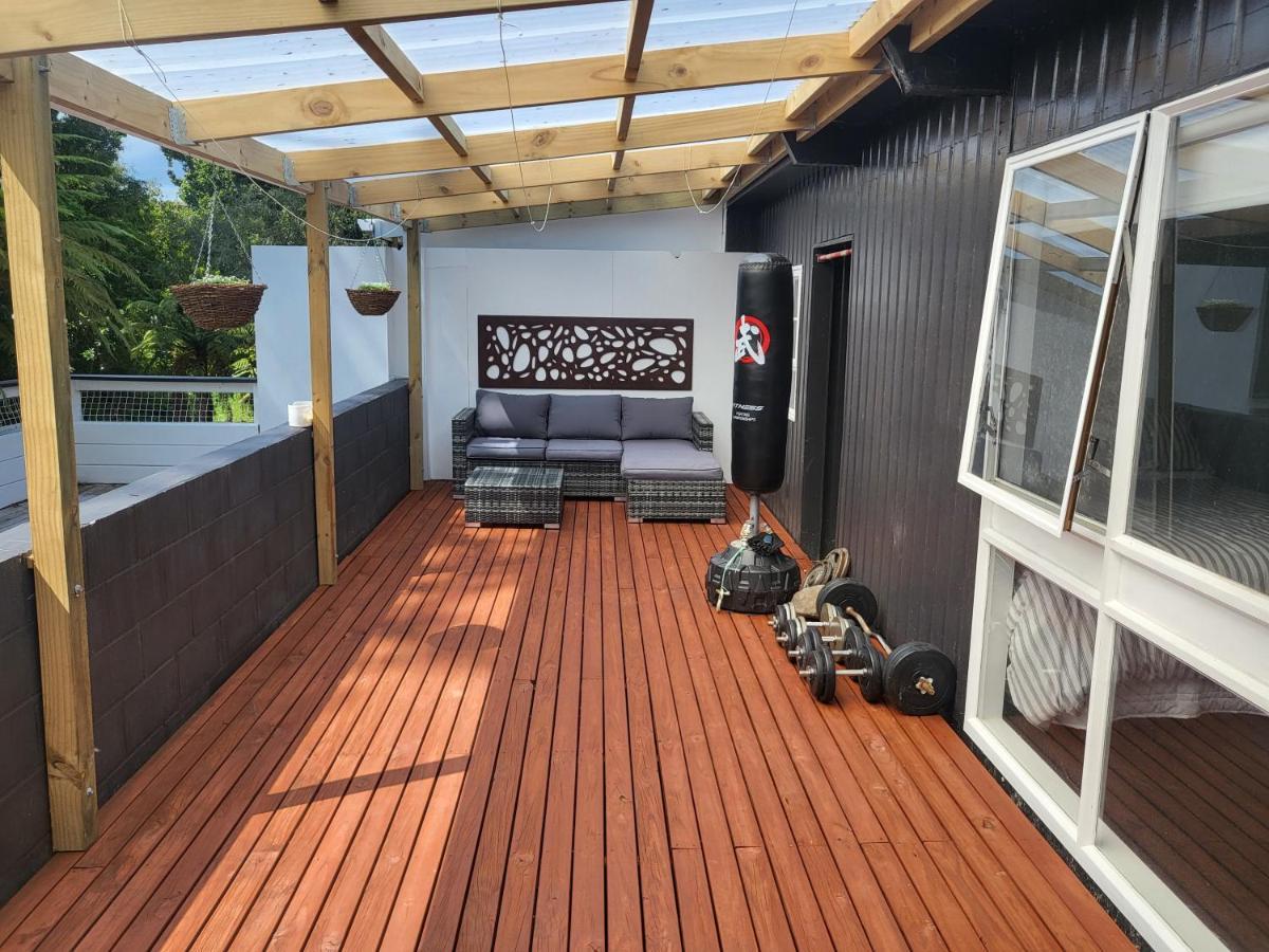 A Bit Of New York In Whanganui Exterior photo